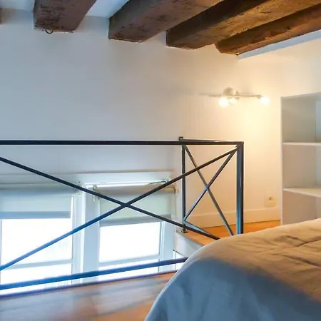 Chatelet Hyper Central Studio With Mezzanine * פריז
